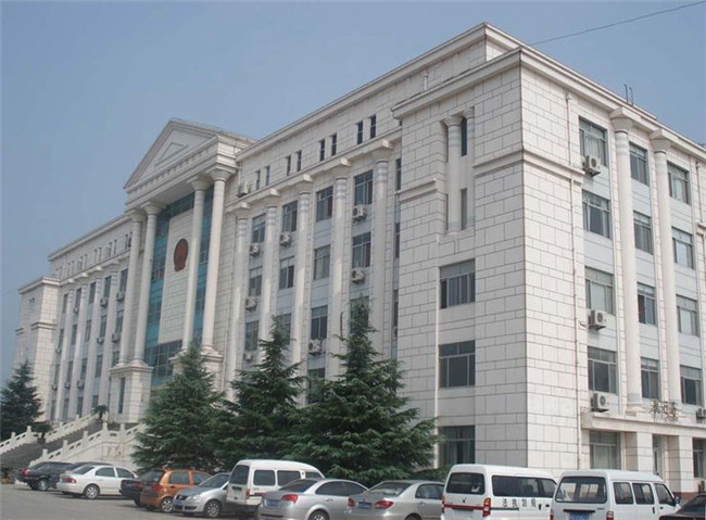 平邑人民法院办公大楼.jpg